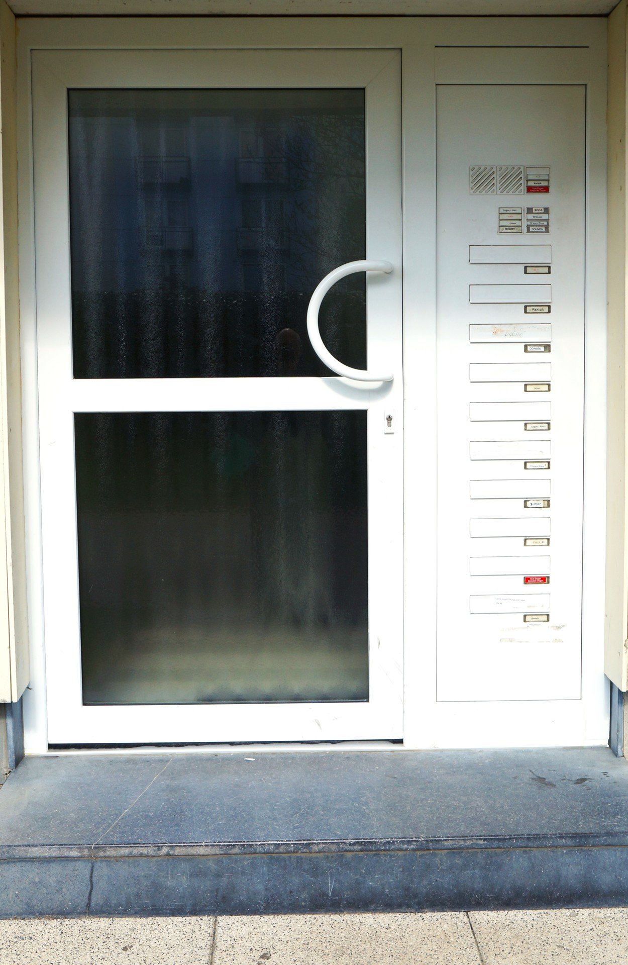 Stolberg - Gut geschnittene Wohnung mit 2 Balkonen in gepflegtem Zustand in zentraler Lage