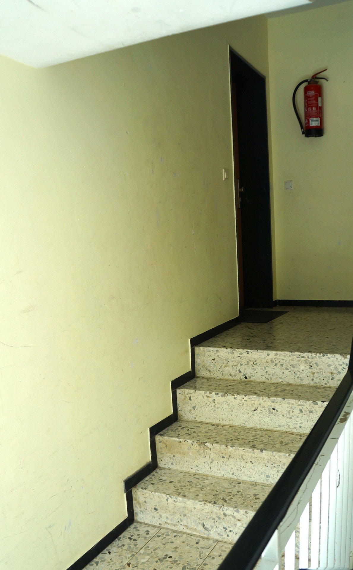 Stolberg - Gut geschnittene Wohnung mit 2 Balkonen in gepflegtem Zustand in zentraler Lage