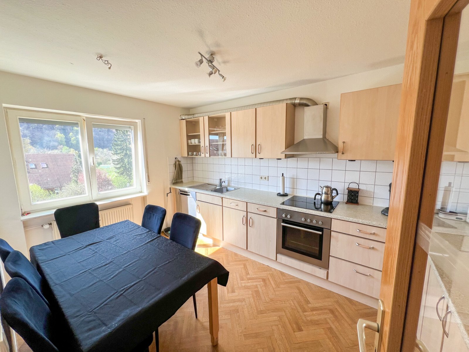 Helle 3-Zimmer-Wohnung mit viel Licht und Balkon