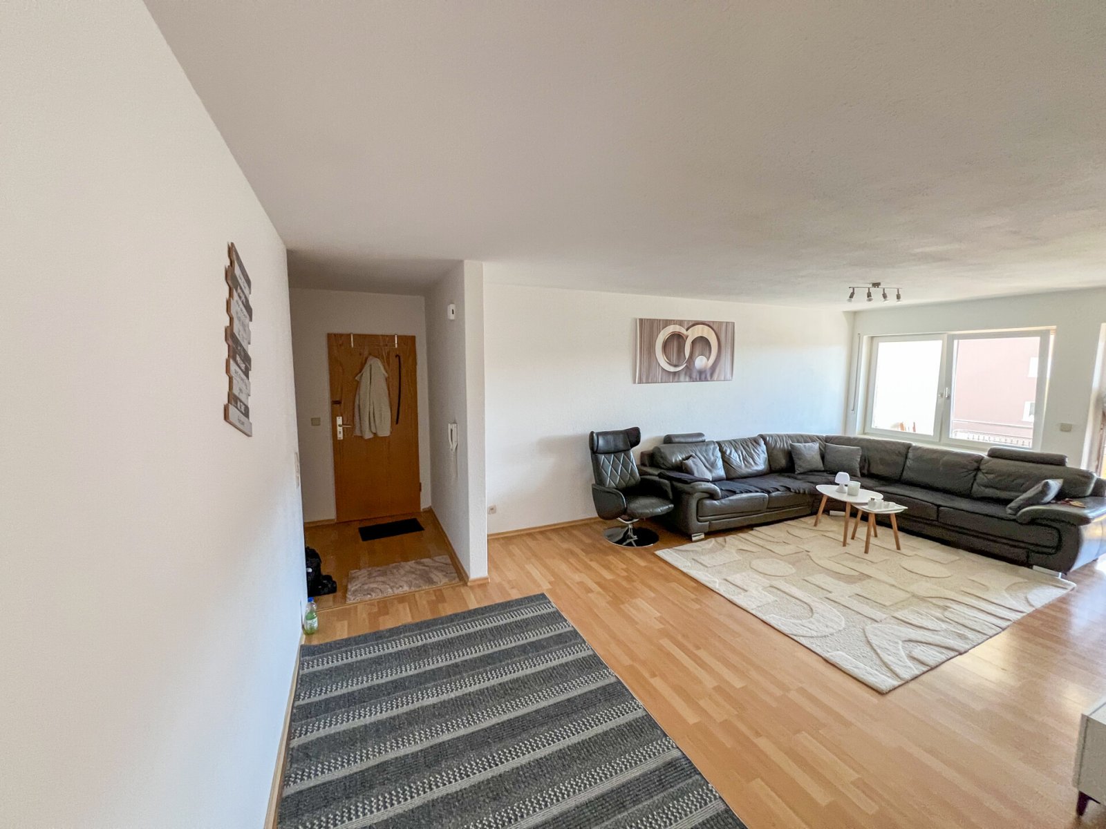 Helle 3-Zimmer-Wohnung mit viel Licht und Balkon