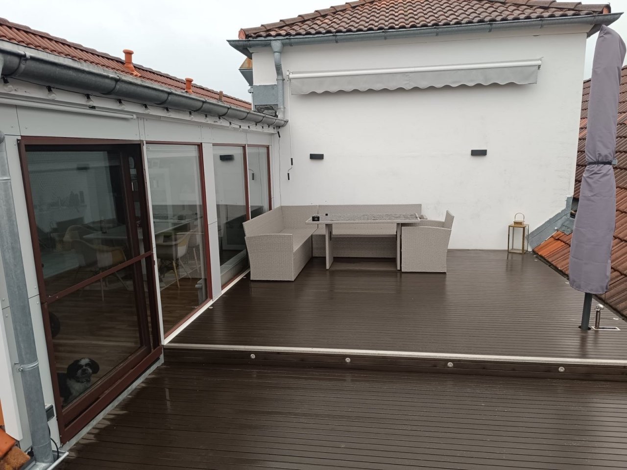 Terrasse mit Markise Terrasse mit Markise