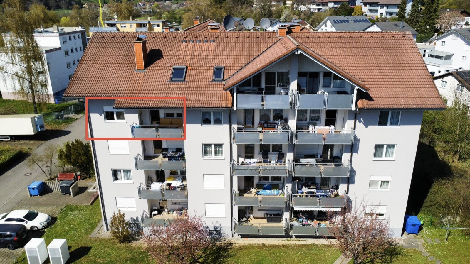Wutöschingen: Helle 3-Zimmer-Wohnung mit viel Licht und Balkon 